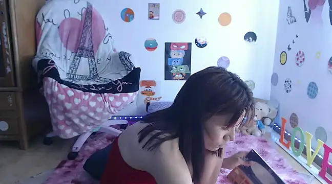 Yaumiko online show from February 14, 2025, 3:26 pm