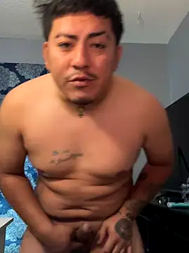 Snapshot of Luisrtrrr chatting on October 29, 2025, 2:30 pm Luisrtrrr online show from October 29, 2025, 2:30 pm