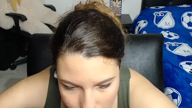 Snapshot of alexia_87 chatting on December 27, 2024, 1:00 am alexia 87 online show from December 27, 2024, 1:00 am