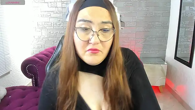 conniejames m online show from September 22, 2025, 12:40 pm