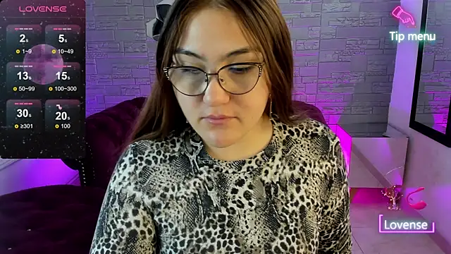 conniejames m online show from December 20, 2025, 12:45 pm