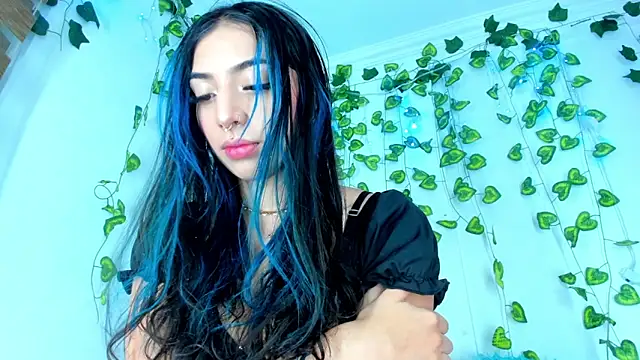 Snapshot of SaturnooStonee chatting on December 5, 2024, 3:59 am SaturnooStonee online show from December 5, 2024, 3:59 am