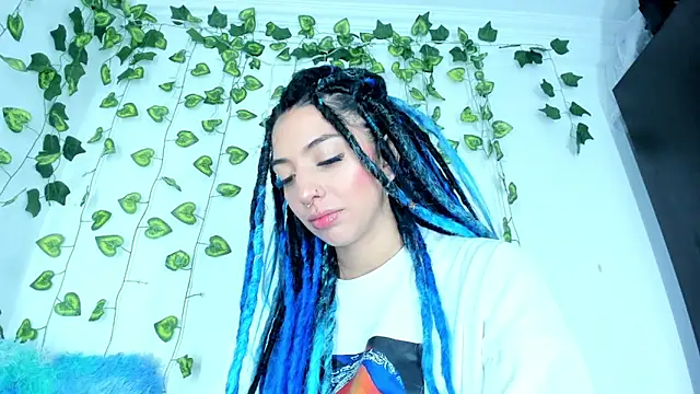 Snapshot of SaturnooStonee chatting on December 28, 2024, 5:44 am SaturnooStonee online show from December 28, 2024, 5:44 am