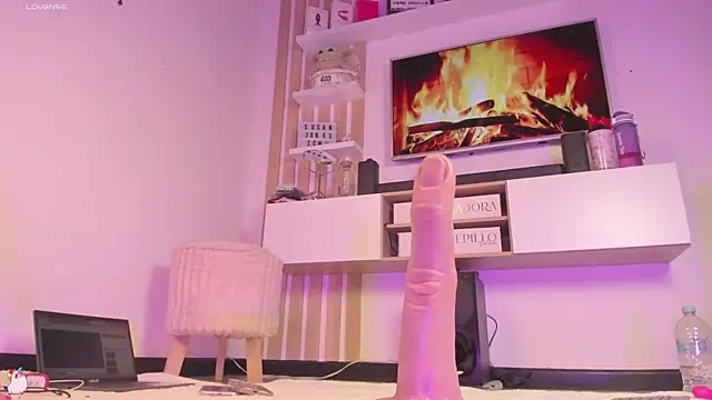 Snapshot of susanjons_tcw chatting on September 22, 2025, 10:28 am susanjons tcw online show from September 22, 2025, 10:28 am