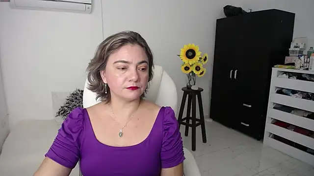 ana milf online show from March 7, 2025, 12:01 pm