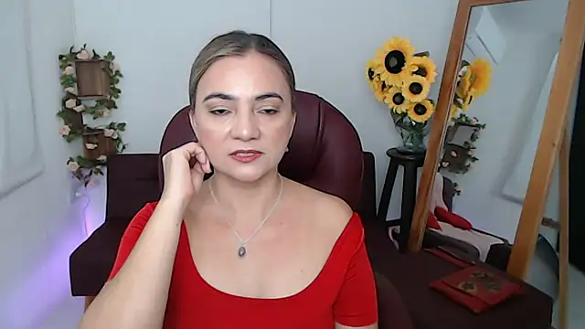 ana milf online show from June 3, 2026, 2:33 pm