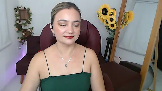 Snapshot of ana_milf chatting on June 18, 2026, 3:16 pm ana milf online show from June 18, 2026, 3:16 pm