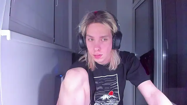 Snapshot of matt_spark chatting on February 22, 2025, 11:03 pm matt spark online show from February 22, 2025, 11:03 pm