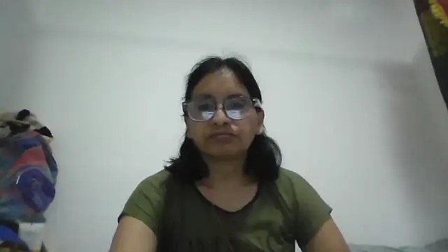 Snapshot of titssmall123 chatting on November 28, 2025, 6:43 pm titssmall123 online show from November 28, 2025, 6:43 pm