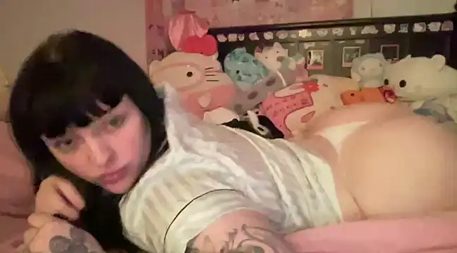 FaeKelly online show from February 4, 2025, 6:25 am