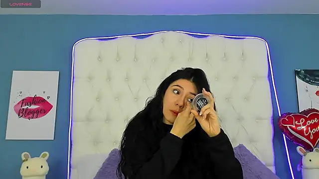 KyleRosee online show from March 19, 2025, 12:23 pm