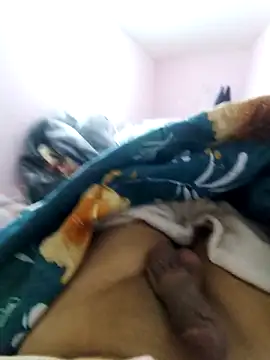 Snapshot of MoistCare7 chatting on November 8, 2025, 11:47 pm MoistCare7 online show from November 8, 2025, 11:47 pm