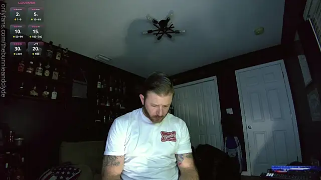 Snapshot of chillinthemosttt chatting on January 6, 2025, 3:31 am chillinthemosttt online show from January 6, 2025, 3:31 am