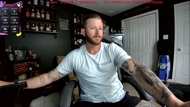 Snapshot of chillinthemosttt chatting on October 21, 2025, 7:47 pm chillinthemosttt online show from October 21, 2025, 7:47 pm