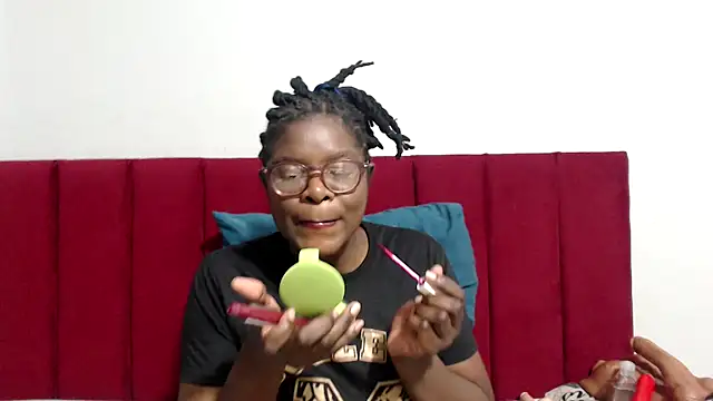 Snapshot of Mochabae chatting on October 10, 2025, 4:06 pm Mochabae online show from October 10, 2025, 4:06 pm