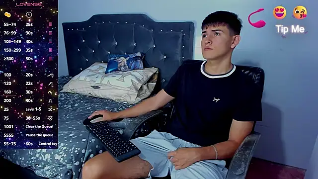 Jacobb Lee online show from September 18, 2025, 8:55 pm