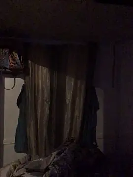 Snapshot of allissonw13 chatting on December 6, 2024, 11:33 am allissonw13 online show from December 6, 2024, 11:33 am