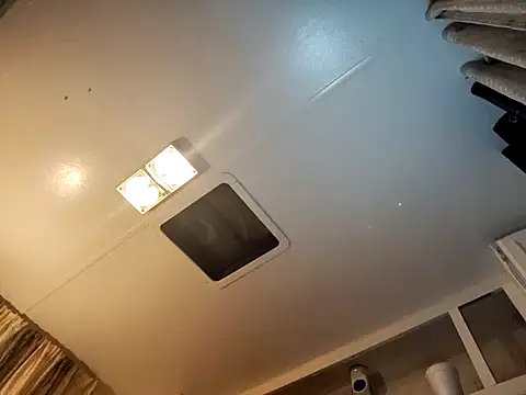 Snapshot of allissonw13 chatting on December 24, 2024, 5:16 am allissonw13 online show from December 24, 2024, 5:16 am