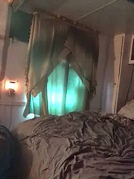 Snapshot of allissonw13 chatting on February 6, 2025, 5:09 pm allissonw13 online show from February 6, 2025, 5:09 pm