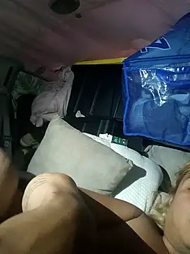 Snapshot of allissonw13 chatting on September 10, 2025, 3:28 am allissonw13 online show from September 10, 2025, 3:28 am