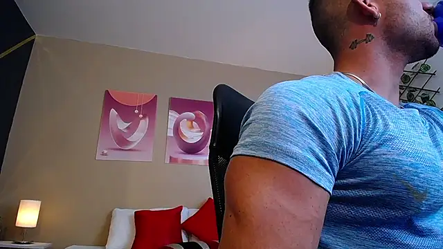 Snapshot of JeremyLowe chatting on March 10, 2025, 4:46 pm JeremyLowe online show from March 10, 2025, 4:46 pm