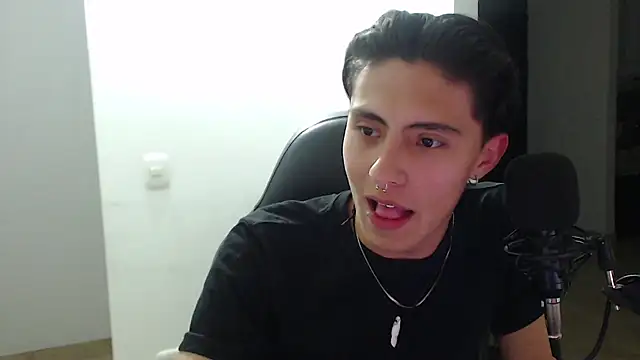 Snapshot of jay_dimarco2 chatting on September 10, 2025, 2:22 am jay dimarco2 online show from September 10, 2025, 2:22 am