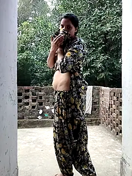 Hot-rubina online show from October 22, 2025, 2:45 am