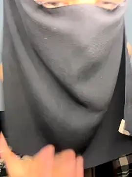 Snapshot of Jumanaa chatting on October 29, 2025, 9:27 pm Jumanaa online show from October 29, 2025, 9:27 pm