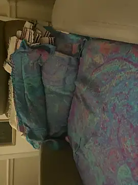 velvetta  online show from September 26, 2025, 7:34 am