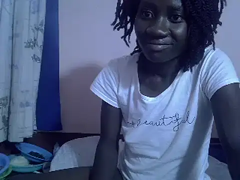 Snapshot of Petite_rider chatting on February 25, 2025, 4:35 am Petite rider online show from February 25, 2025, 4:35 am