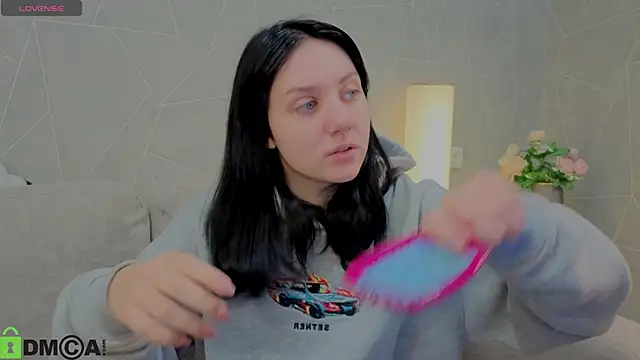 Snapshot of Kvetachka chatting on September 24, 2025, 12:25 am Kvetachka online show from September 24, 2025, 12:25 am