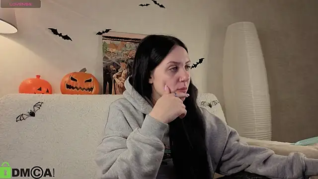 Snapshot of Kvetachka chatting on October 28, 2025, 1:09 am Kvetachka online show from October 28, 2025, 1:09 am