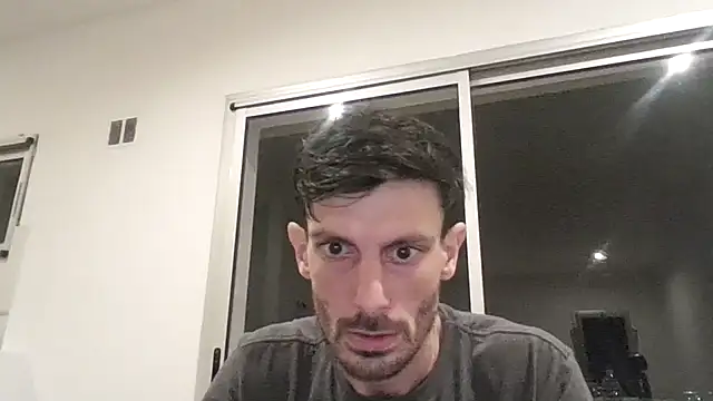 nicolaaaaas online show from January 6, 2025, 4:58 am