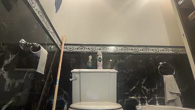 nicolaaaaas online show from March 29, 2026, 7:14 pm