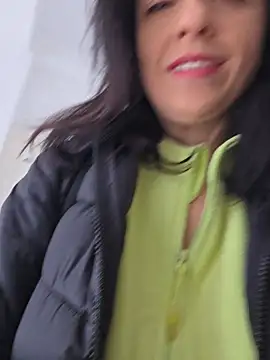 Snapshot of lovewildguy1 chatting on March 18, 2026, 8:39 am lovewildguy1 online show from March 18, 2026, 8:39 am