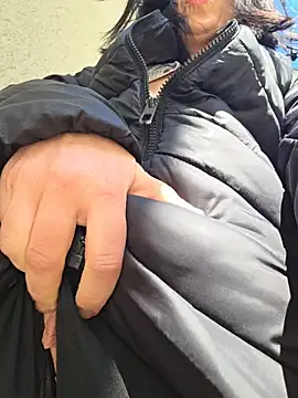 Snapshot of lovewildguy1 chatting on April 5, 2026, 7:16 am lovewildguy1 online show from April 5, 2026, 7:16 am