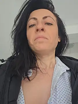 Snapshot of lovewildguy1 chatting on April 11, 2026, 6:29 am lovewildguy1 online show from April 11, 2026, 6:29 am