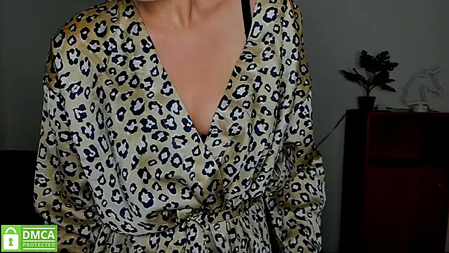 annakillianox online show from October 11, 2025, 5:28 am