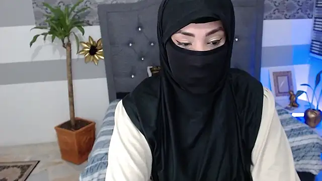 Snapshot of Jalima_sabag chatting on February 14, 2025, 1:45 am Jalima sabag online show from February 14, 2025, 1:45 am