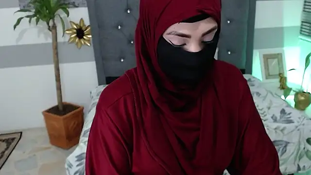 Snapshot of Jalima_sabag chatting on February 21, 2025, 10:37 pm Jalima sabag online show from February 21, 2025, 10:37 pm