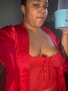 yourfavlightskinn online show from December 26, 2024, 3:20 pm