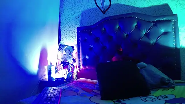 luly pink online show from February 13, 2026, 3:35 am