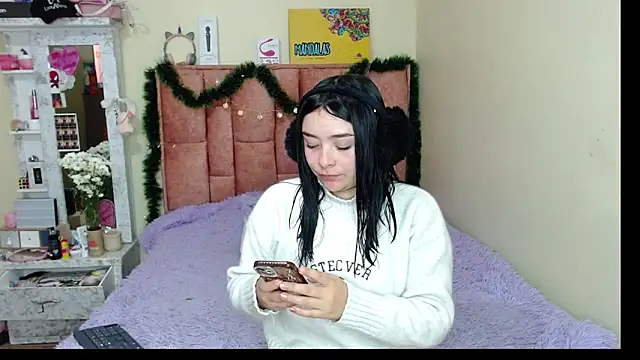 Snapshot of nahia__2 chatting on December 12, 2024, 4:43 pm nahia 2 online show from December 12, 2024, 4:43 pm