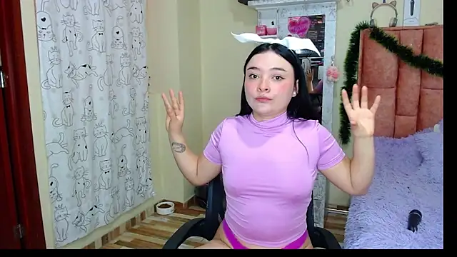 Snapshot of nahia__2 chatting on December 19, 2024, 5:50 pm nahia 2 online show from December 19, 2024, 5:50 pm