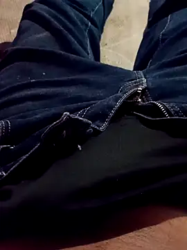 Snapshot of Crewwent chatting on March 12, 2025, 10:28 pm Crewwent online show from March 12, 2025, 10:28 pm