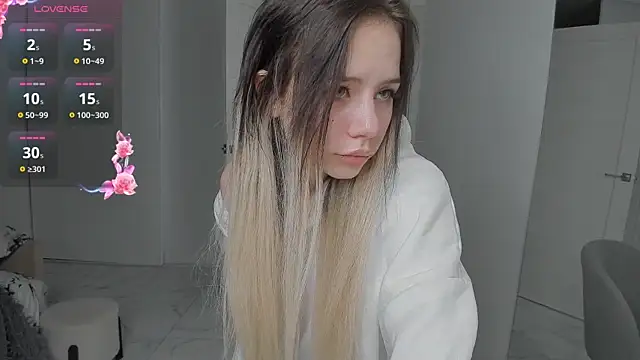 Snapshot of KellyBarton chatting on December 16, 2024, 10:13 pm KellyBarton online show from December 16, 2024, 10:13 pm