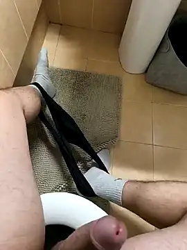 onbifeet online show from February 12, 2025, 1:16 pm