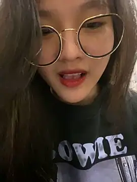 Snapshot of Krixxi22 chatting on December 25, 2024, 2:45 pm Krixxi22 online show from December 25, 2024, 2:45 pm