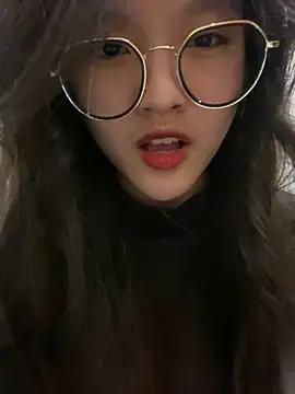 Snapshot of Krixxi22 chatting on February 8, 2025, 2:16 pm Krixxi22 online show from February 8, 2025, 2:16 pm