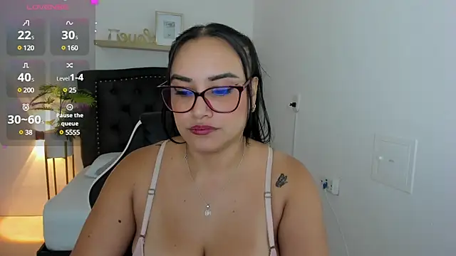 zoe danae  online show from December 21, 2024, 12:16 pm